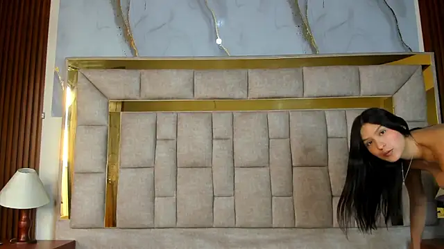 Snapshot of AggathaSanders_ chatting on 10.24.25 AggathaSanders online show from 10.24.25