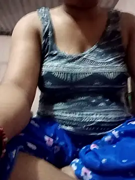 Snapshot of aliya-jaan71 chatting on 09.28.25 aliya-jaan71 online show from 09.28.25