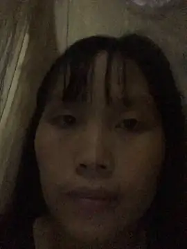 Snapshot of huong-18 chatting on 10.03.25 huong-18 online show from 10.03.25