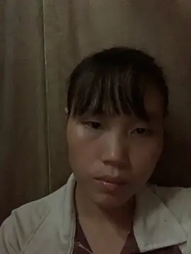 Snapshot of huong-18 chatting on 10.19.25 huong-18 online show from 10.19.25