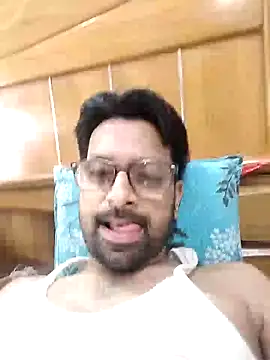 Snapshot of mohsin99272 chatting on 09.27.25 mohsin99272 online show from 09.27.25