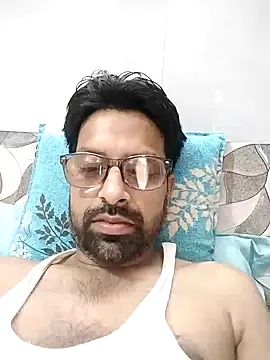 Snapshot of mohsin99272 chatting on 10.11.25 mohsin99272 online show from 10.11.25