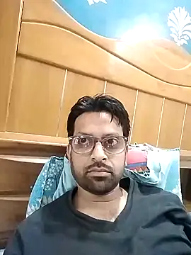 Snapshot of mohsin99272 chatting on 10.14.25 mohsin99272 online show from 10.14.25