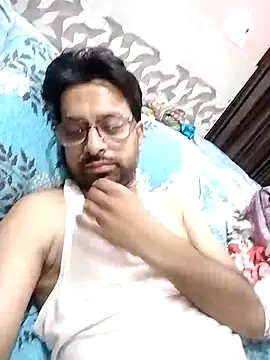 Snapshot of mohsin99272 chatting on 10.19.25 mohsin99272 online show from 10.19.25