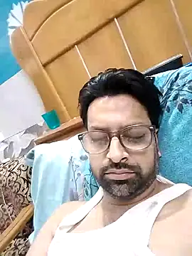 Snapshot of mohsin99272 chatting on 10.20.25 mohsin99272 online show from 10.20.25