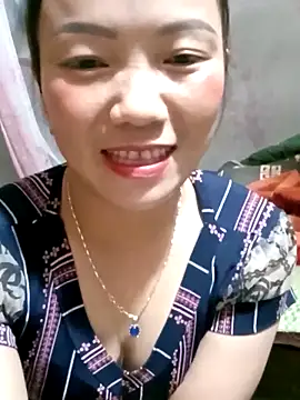 Snapshot of _losrt_cherry_ chatting on 09.29.25 losrt cherry online show from 09.29.25