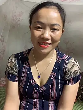 Snapshot of _losrt_cherry_ chatting on 10.06.25 losrt cherry online show from 10.06.25
