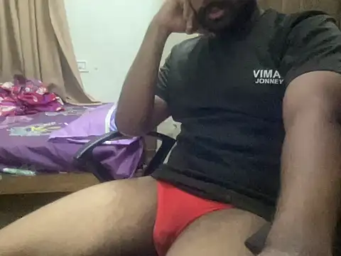 johny lovee online show from 10.19.25