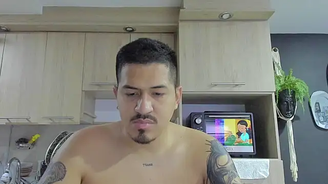 Snapshot of Arnolwilliams chatting on 09.17.25 Arnolwilliams online show from 09.17.25