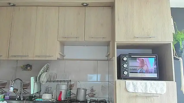 Snapshot of Arnolwilliams chatting on 10.17.25 Arnolwilliams online show from 10.17.25