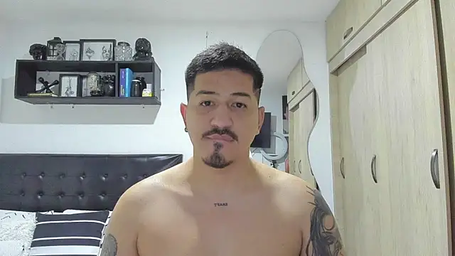 Snapshot of Arnolwilliams chatting on 11.03.25 Arnolwilliams online show from 11.03.25