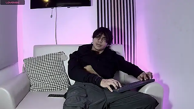 toji luxxer online show from 11.06.25