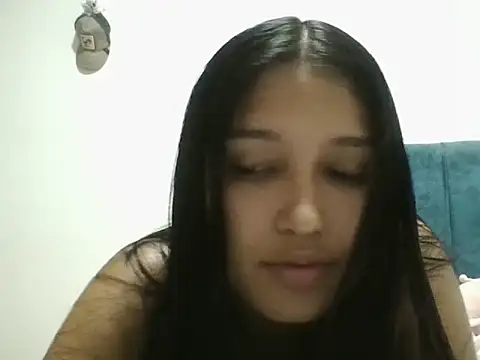 Snapshot of EimyKissx chatting on 10.17.25 EimyKissx online show from 10.17.25