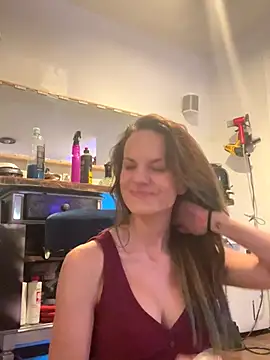 Snapshot of Texxaspearl chatting on 09.28.25 Texxaspearl online show from 09.28.25