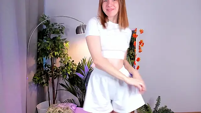 Pink Muse online show from 10.27.25