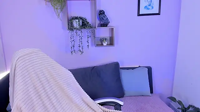 Snapshot of MadissonCooper_ chatting on 09.30.25 MadissonCooper  online show from 09.30.25