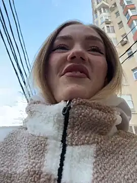 MilaMoone online show from 11.26.25