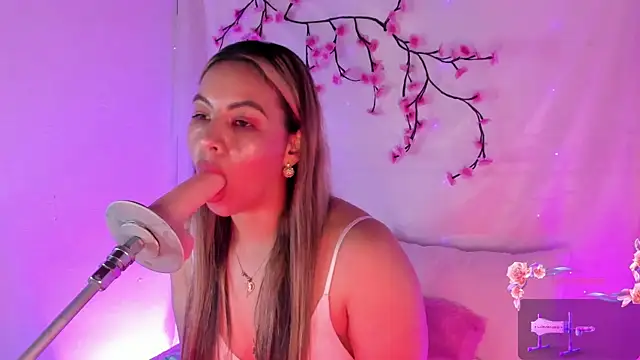 chubbyZoe online show from 10.17.25