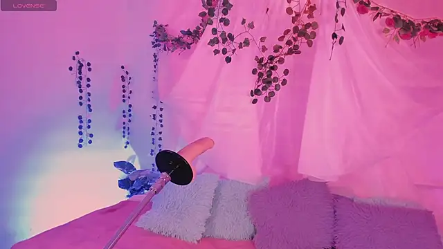 chubbyZoe online show from 11.06.25