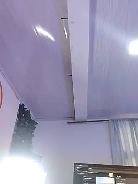 Snapshot of KatheWindslet chatting on 09.17.25 KatheWindslet online show from 09.17.25