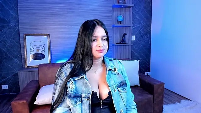 Snapshot of Megancoxx chatting on 09.28.25 Megancoxx online show from 09.28.25