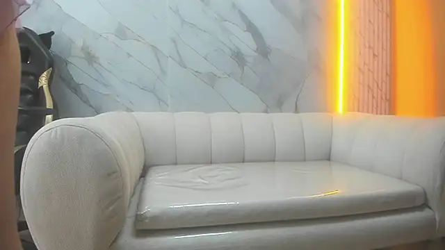 Isabella Blondetf online show from 09.17.25