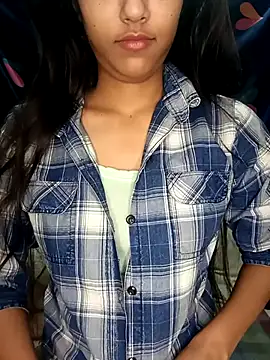 Snapshot of reetika6375 chatting on 11.07.25 reetika6375 online show from 11.07.25