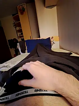 Snapshot of Young_StallioN_ chatting on 10.21.25 Young StallioN online show from 10.21.25