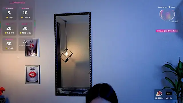 Snapshot of Angel-dragun chatting on 09.30.25 Angel-dragun online show from 09.30.25