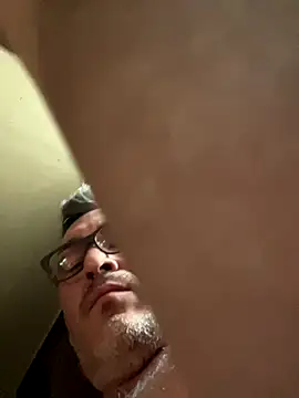 countryboi2002 online show from 09.16.25