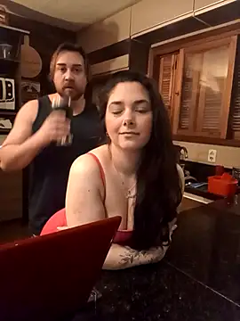 Snapshot of BunnyAndZek chatting on 09.21.25 BunnyAndZek online show from 09.21.25