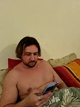 Snapshot of BunnyAndZek chatting on 10.22.25 BunnyAndZek online show from 10.22.25