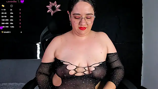 AriadnaRuiz online show from 10.17.25