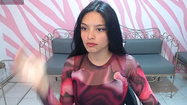 maddie  cute online show from 10.15.25
