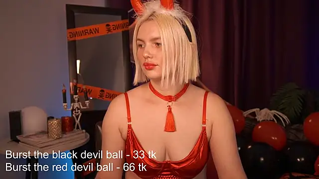 Amelia Wells online show from 10.30.25