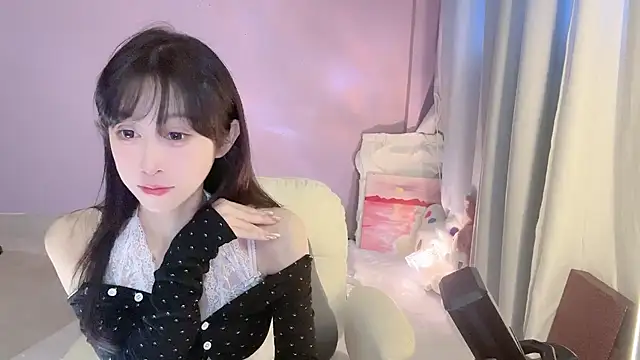 ai-ai-mi online show from 11.11.25