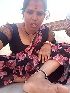 Snapshot of Hott_locky chatting on 10.04.25 Hott locky online show from 10.04.25