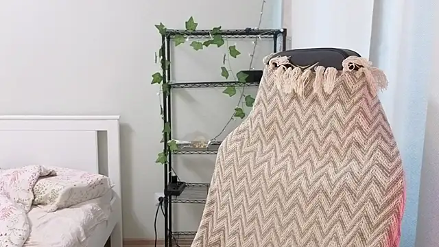 lunatale2 online show from 09.23.25