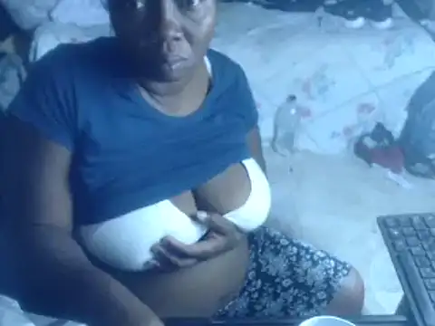 Snapshot of rachelexoticgirl chatting on 01.01.25 rachelexoticgirl online show from 01.01.25