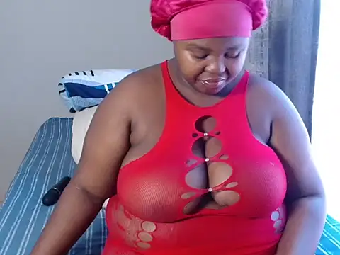 BustyKinkyZA online show from 10.02.25