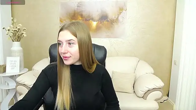 Snapshot of KissMe_Now_ chatting on 11.05.25 KissMe Now online show from 11.05.25