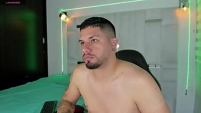 Snapshot of Jacob19_ chatting on 09.19.25 Jacob19  online show from 09.19.25