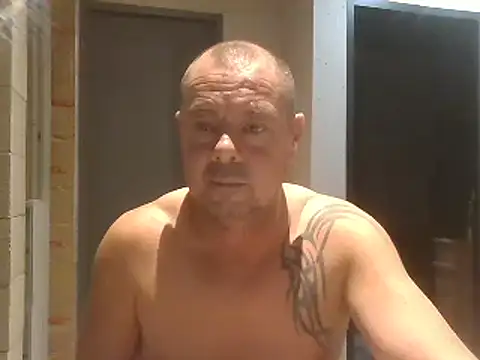 Snapshot of hugoboys4576 chatting on 10.07.25 hugoboys4576 online show from 10.07.25
