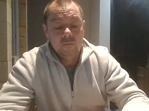 hugoboys4576 online show from 10.31.25