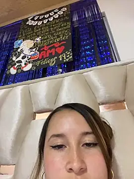 Snapshot of Swet_Violet chatting on 09.23.25 Swet Violet online show from 09.23.25