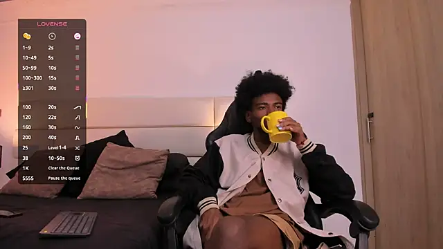 AllexJacob online show from 11.13.25