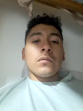 Snapshot of latinbigcock1_ chatting on 09.17.25 latinbigcock1  online show from 09.17.25