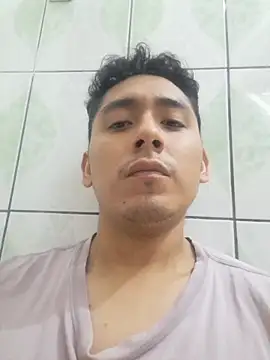 Snapshot of latinbigcock1_ chatting on 09.28.25 latinbigcock1  online show from 09.28.25