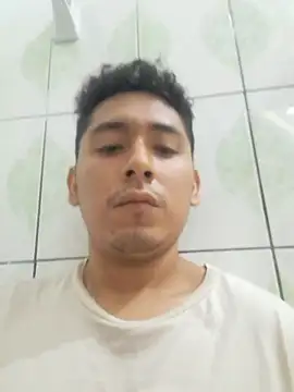 Snapshot of latinbigcock1_ chatting on 10.01.25 latinbigcock1  online show from 10.01.25