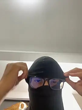 Snapshot of MisteryNight4 chatting on 09.22.25 MisteryNight4 online show from 09.22.25